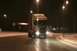 Dérapage contrôlé d’un camion
