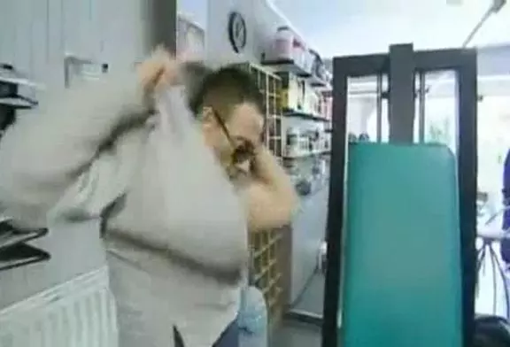 Jean-Claude Van Damme adore l’Eau