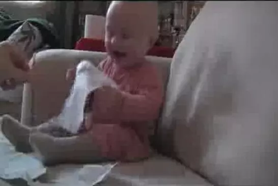Fou rire d’un bébé