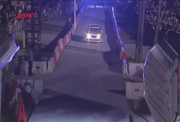 Travis Pastrana joue avec la mort !