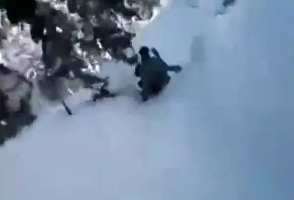 Une piste de luge faite maison