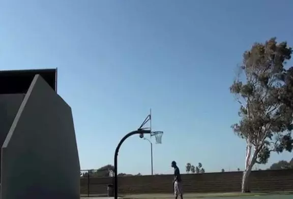 Un nouveau prodige du basket !