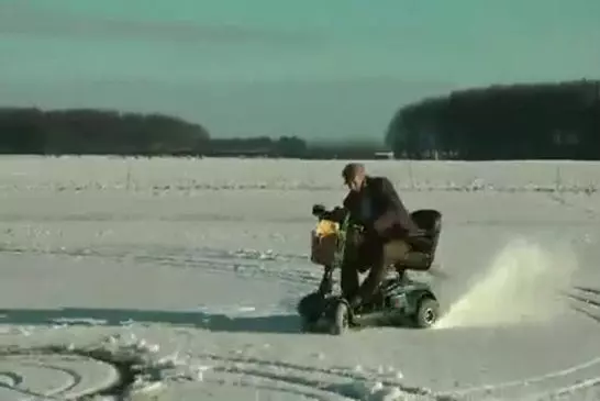 Un fauteuil roulant à 110 km/h