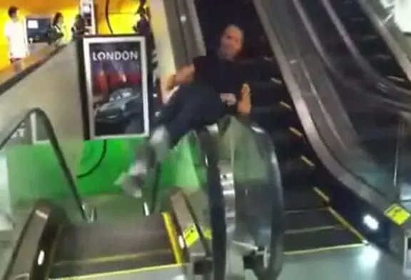 Les champions du monde des escalators !