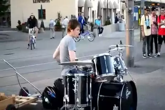 Un batteur hors du commun !