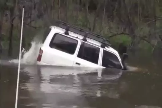 Comment traverser une rivière qui n’a pas de pont