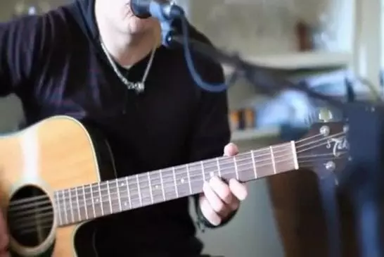 Une reprise des Pixies en Beatbox et Guitare