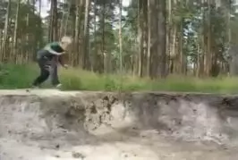 Entraînement militaire au jardin d’enfants