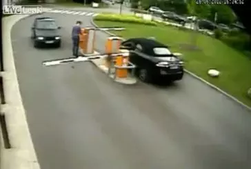 Un FAIL à la barrière de stationnement