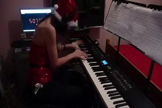 System Of A Down - Chop Suey - piano cover Holiday eDition