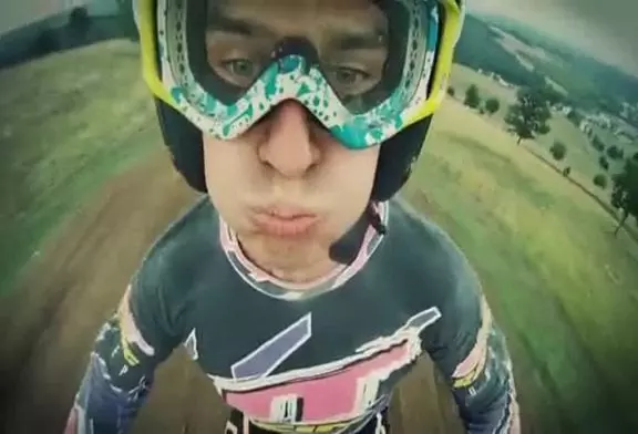 filmer-visage-motocross