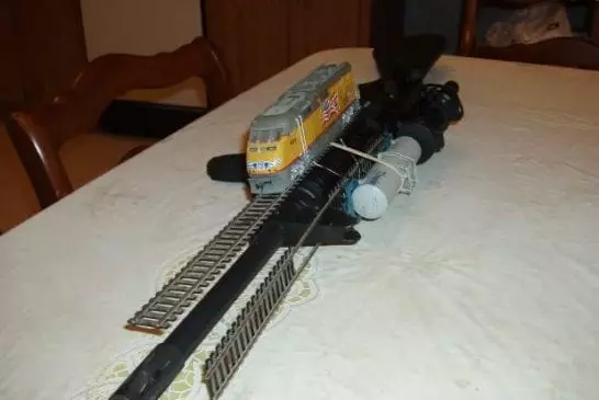 AR 15 Train Rail System