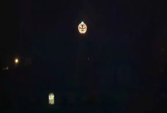 Watch A Halloween Lights Triibute To Ghostbusters Video Brea