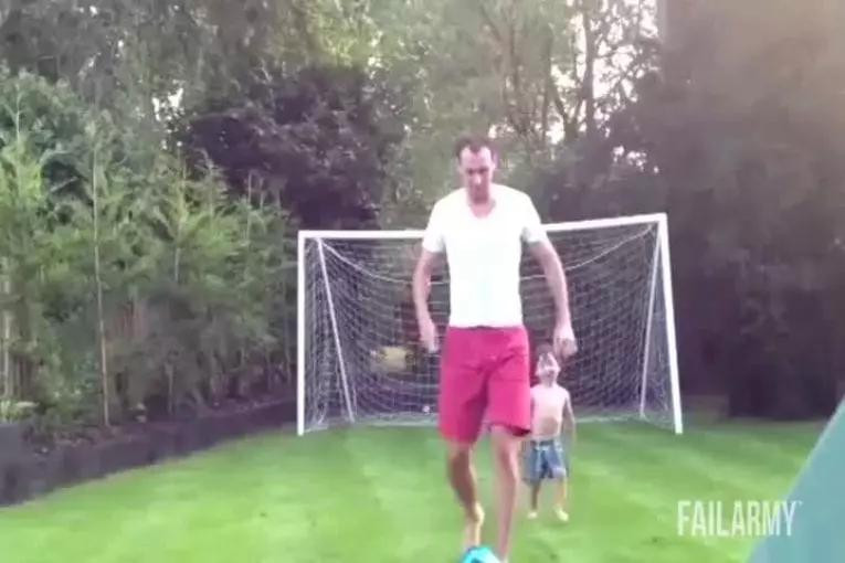 Compilation ultime de football FAIL