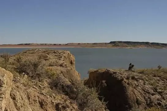 Sauter d’une falaise en monocyle et terminé en faceplant