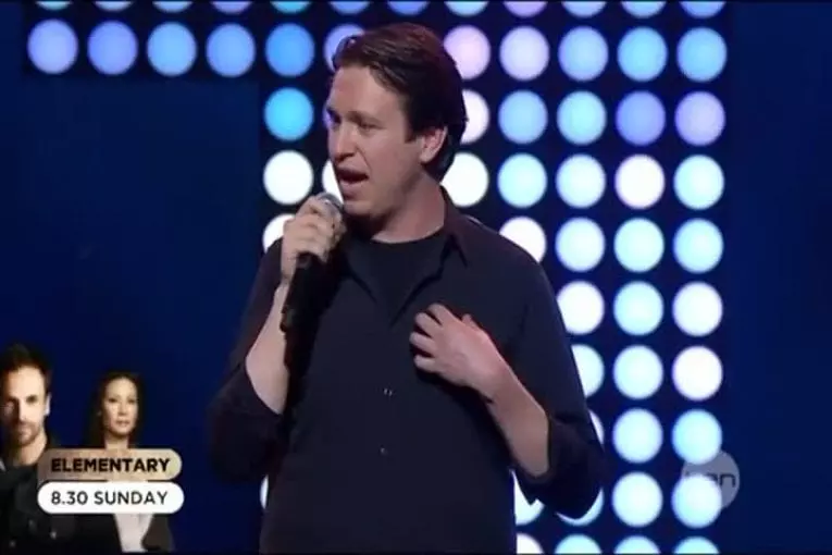 Sketch de Peter Holmes sur les télévendeurs