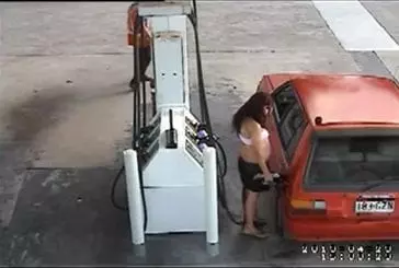 Comment ne pas voler de l'essence à la pompe