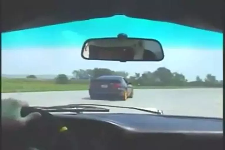 Pilote de voiture de course le plus drôle au monde