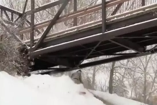 Parkour en snowboard