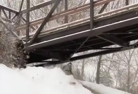 Parkour en snowboard