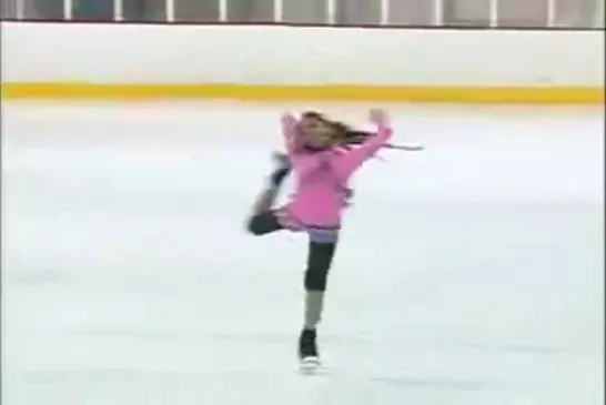 Incroyable patineuse de 9 ans