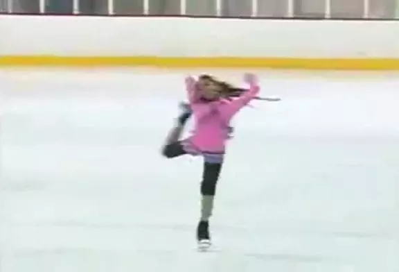 Incroyable patineuse de 9 ans