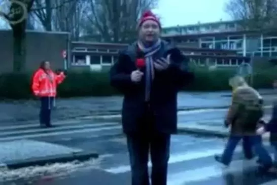 Journaliste se fait écraser violemment par une voiture