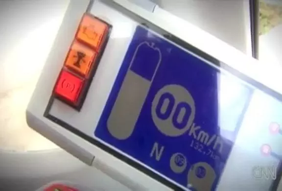 Voiture de 10.000$ qui fonctionne à l'air liquide