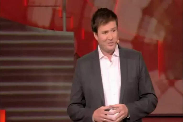 Steve Patterson sur la scène de juste pour rire