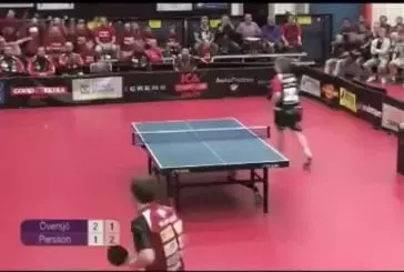 Epique coup de ping-pong