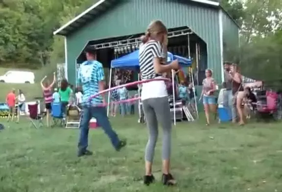 Hula-Hoop country