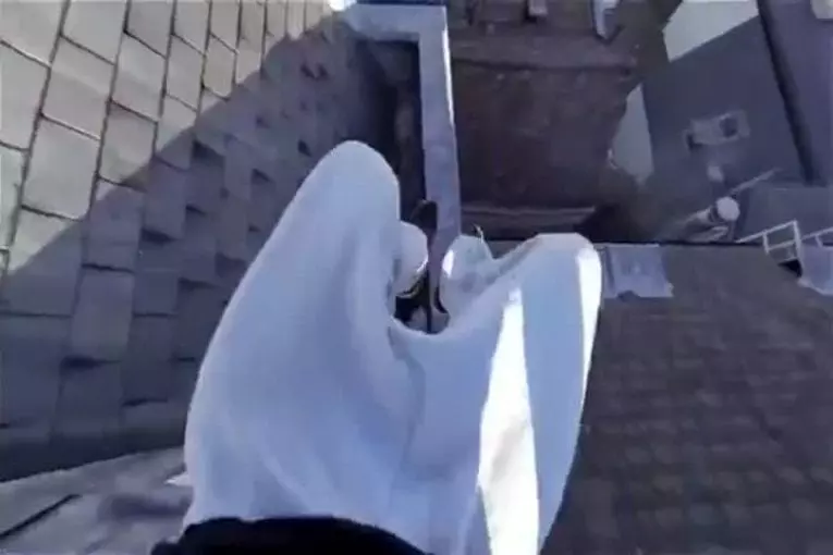 Parkour avec une caméra fixée sur le front