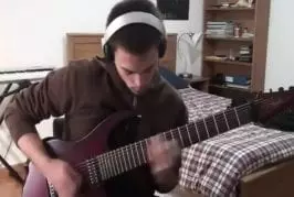 Bangarang sur 8 cordes de guitare