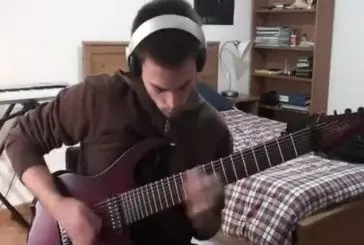 Bangarang sur 8 cordes de guitare