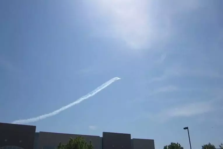Survol incroyablement armée de l’air
