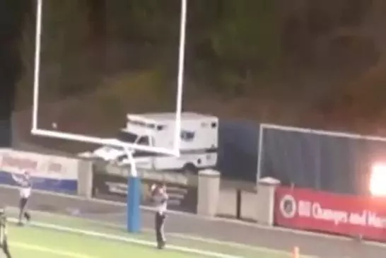 Lycéen frappe 67 but sur le terrain de la cour