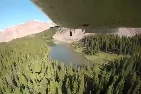 Repeuplement de poissons aérien dans l’Utah