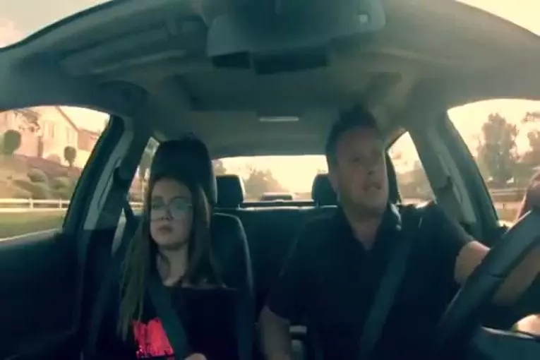 Un père branché et sa fille