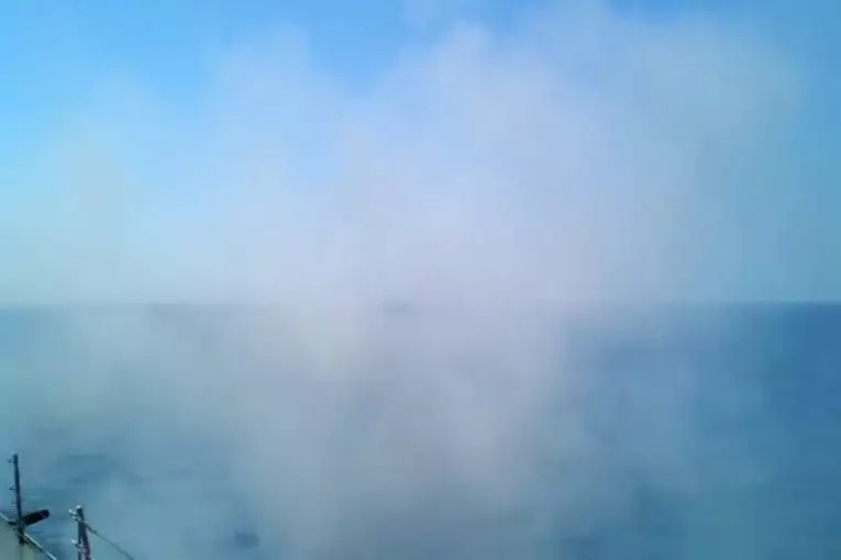 Un calibre 54 à bord d’un bateau