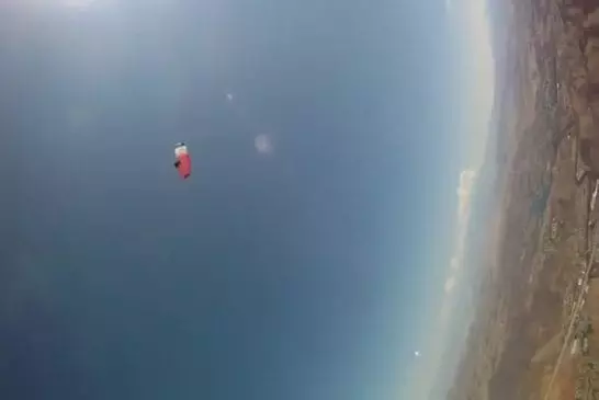 Comment ne pas wingsuit d’un avion