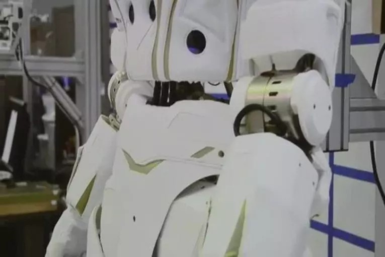 Robot de la NASA est étonnamment réaliste