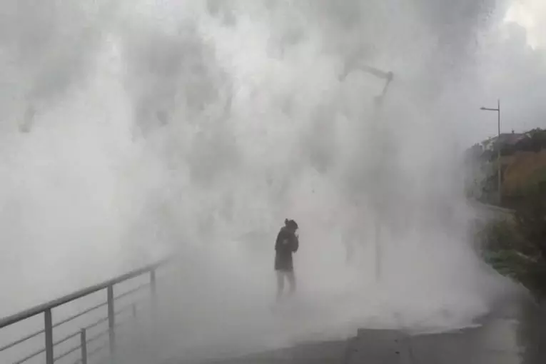 tempete ralenti