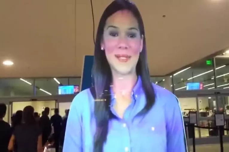 Hologramme tsa effrayant raconte passagers à quoi se attendre