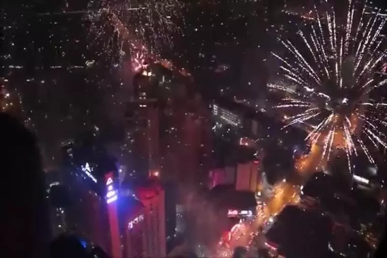 Feux d’artifice sur Metro Manila Nye 2014