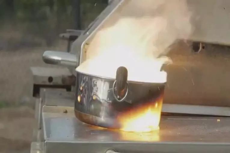 Bôme show - cinq livres de thermite