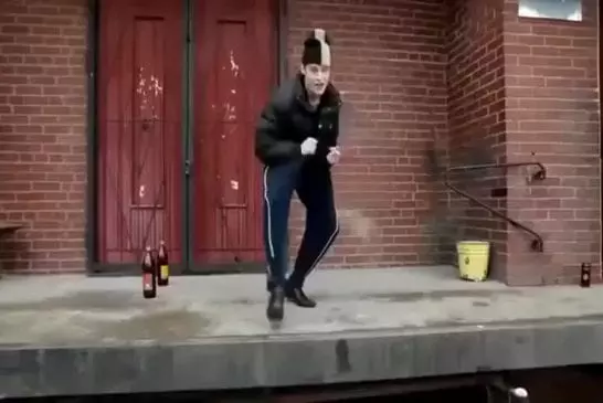 Danseur russe alcolisé mais super drôle