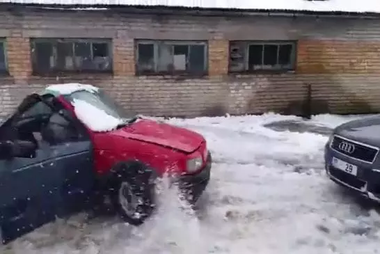 Voiture double face