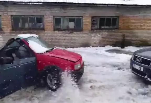 Voiture double face