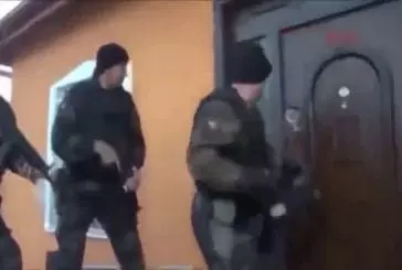 Porte brèche par les forces spéciales turques