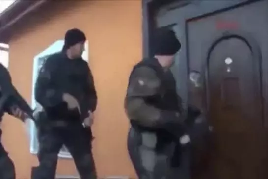 Porte brèche par les forces spéciales turques